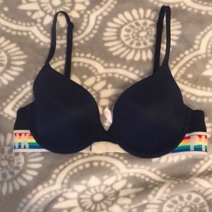 PINK VS cup bra size 34B